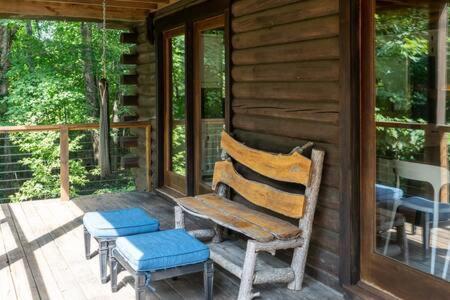 Cozy 2 Bedroom Cabin Nestled In Wooded Hideaway Monterey Kültér fotó