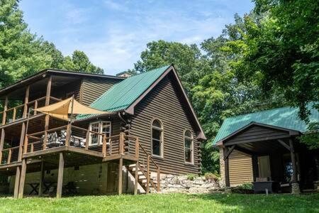 Cozy 2 Bedroom Cabin Nestled In Wooded Hideaway Monterey Kültér fotó